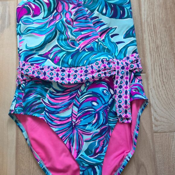 Lilly Pulitzer Emori Seasalt Blue Don’t Wanna Leaf One Piece Swimsuit Size 10 - Picture 2 of 4